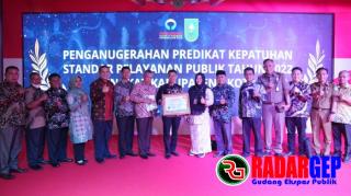 Dapat Nilai 84 dengan Zona Hijau, Pemkab Rohil Raih Penghargaan Dari Ombudsman